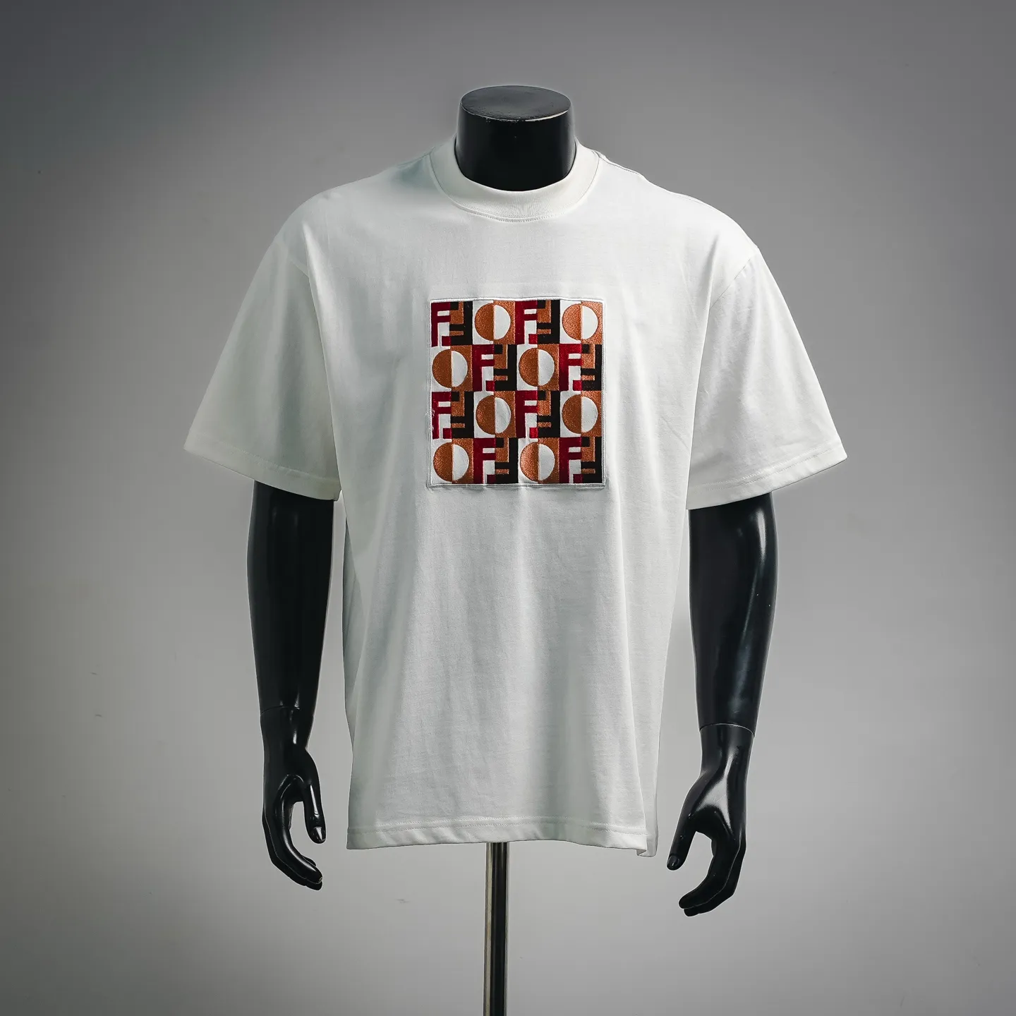 130 Fendi/ F T g ， ， ， ， ， Breathable 。 FF ， + ： ， ， ； White ， ， ， 。 ， ， ， ， 。 ：Black White Size：S-XL